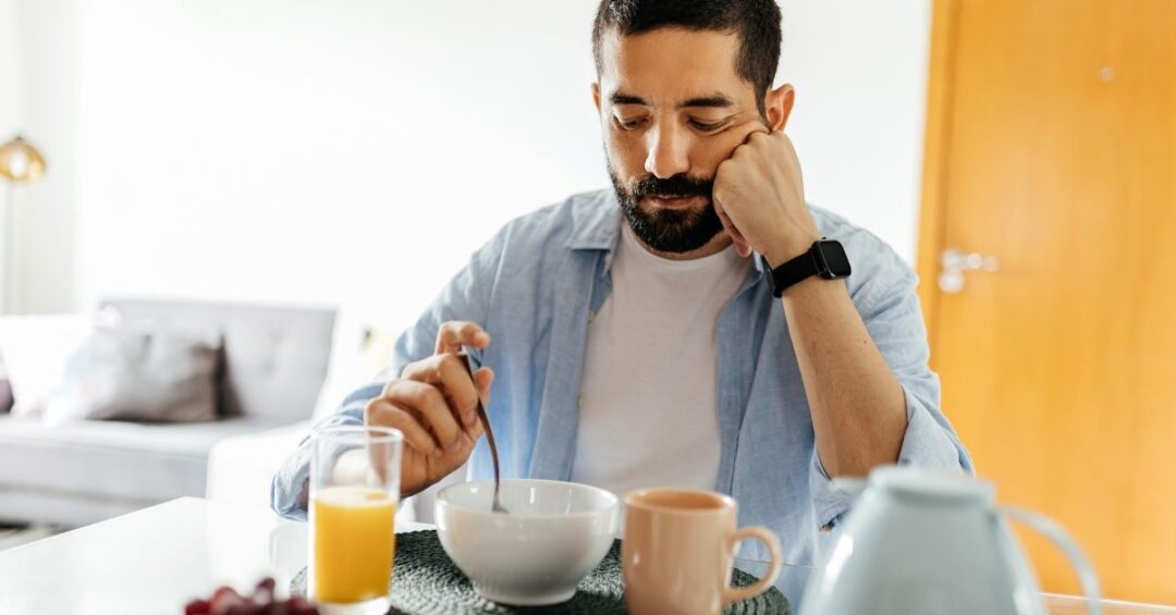 Ungesunde Ernährung und Heißhunger als häufige Ursachen für Übergewicht und Gewichtszunahme